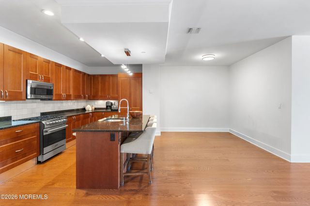 23 Wallace Street 406, Red Bank, NJ 07701