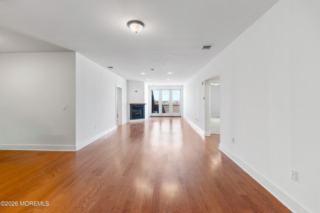 23 Wallace Street 406, Red Bank, NJ 07701