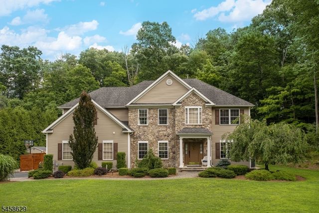 103 Lake Iliff Rd, Andover Twp., NJ 07860