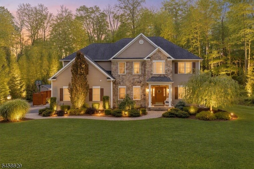 103 Lake Iliff Rd, Andover Twp., NJ 07860