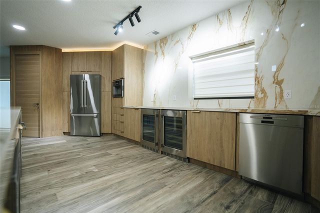 32325 STATE ROAD 44, Eustis, FL 32736