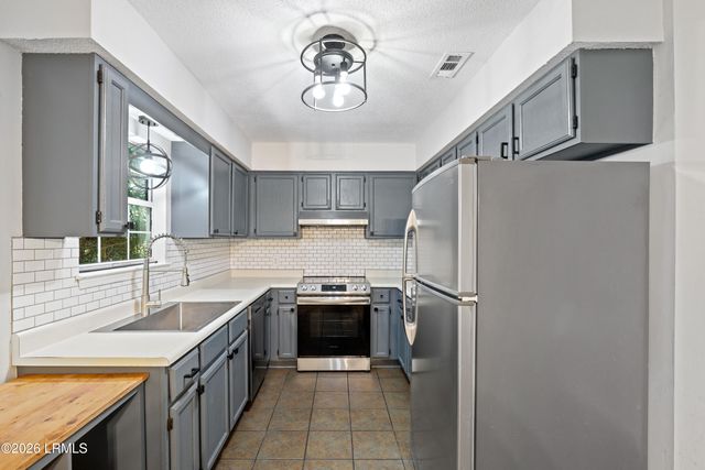 20 Cedar Crest Circle, Beaufort, SC 29907