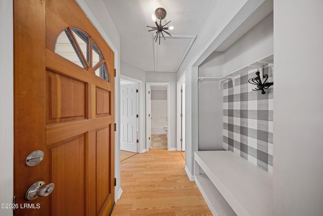20 Cedar Crest Circle, Beaufort, SC 29907