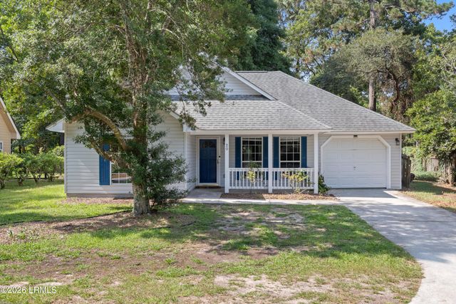20 Cedar Crest Circle, Beaufort, SC 29907