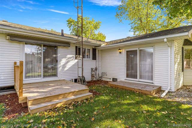 6934 Colonial Drive, Tecumseh, MI 49286