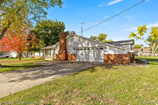 6934 Colonial Drive, Tecumseh, MI 49286