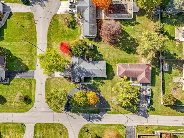 6934 Colonial Drive, Tecumseh, MI 49286