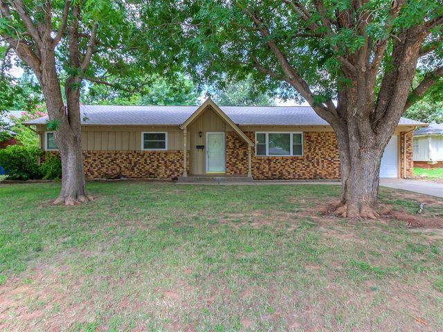 9917 Village Drive, Oklahoma City, OK 73120