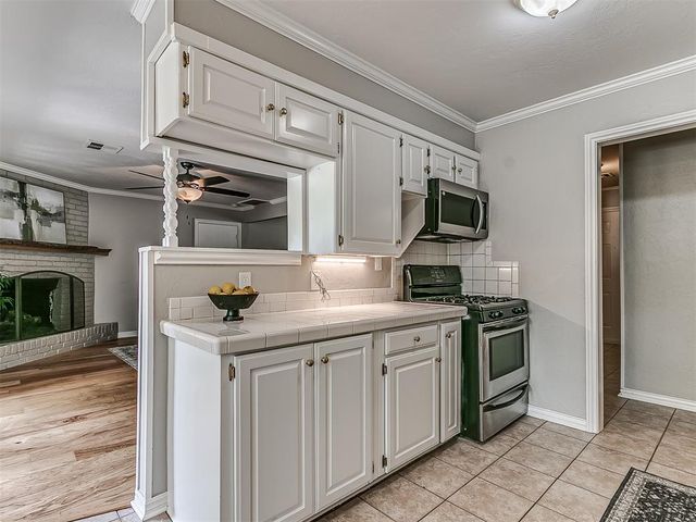 9917 Village Drive, Oklahoma City, OK 73120