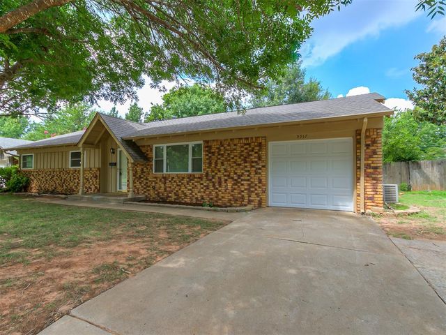 9917 Village Drive, Oklahoma City, OK 73120