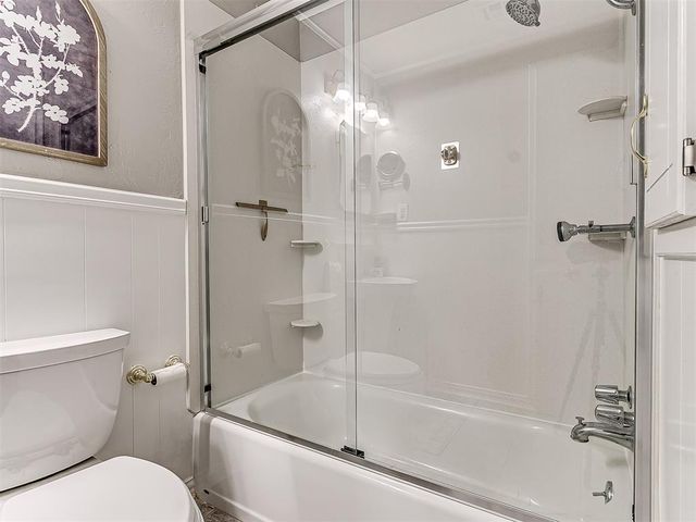 9917 Village Drive, Oklahoma City, OK 73120