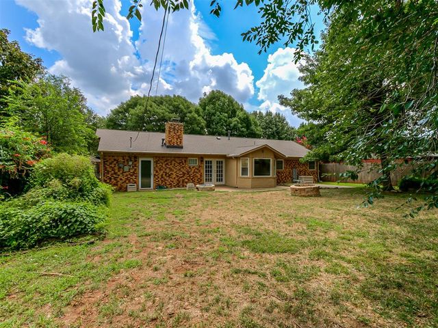 9917 Village Drive, Oklahoma City, OK 73120