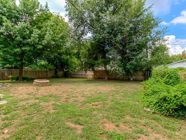 9917 Village Drive, Oklahoma City, OK 73120