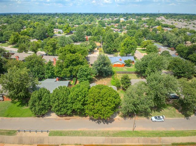 9917 Village Drive, Oklahoma City, OK 73120