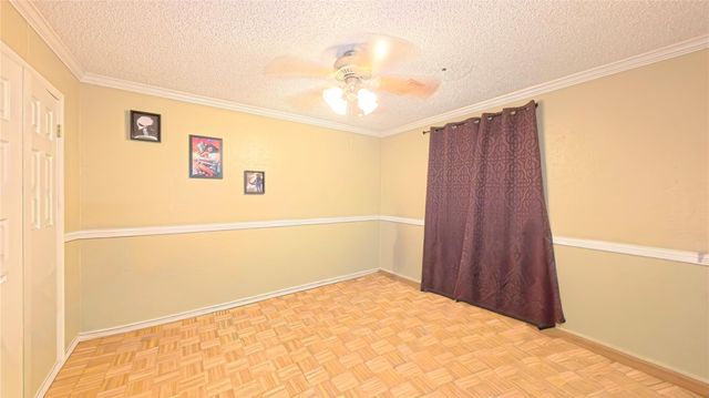 1015 Woodhorn Drive, Houston, TX 77062