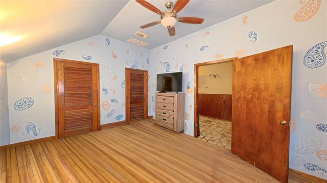 1015 Woodhorn Drive, Houston, TX 77062