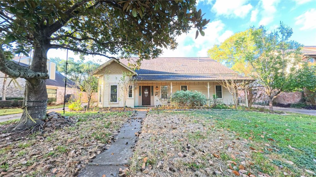 1015 Woodhorn Drive, Houston, TX 77062