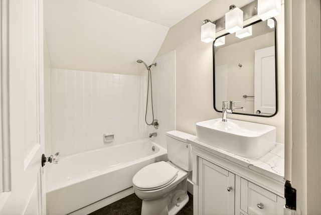 527 Chestnut Street, Ashland, OR 97520