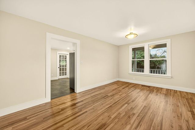 527 Chestnut Street, Ashland, OR 97520