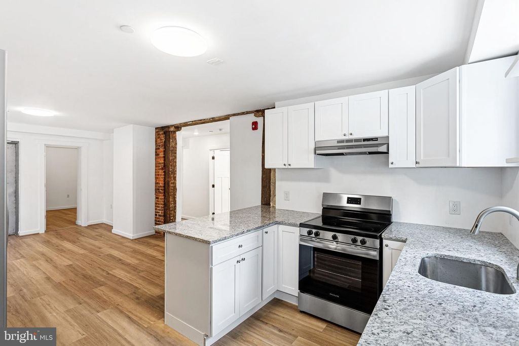 711 W THOMPSON ST, PHILADELPHIA, PA 19122 — photo 3