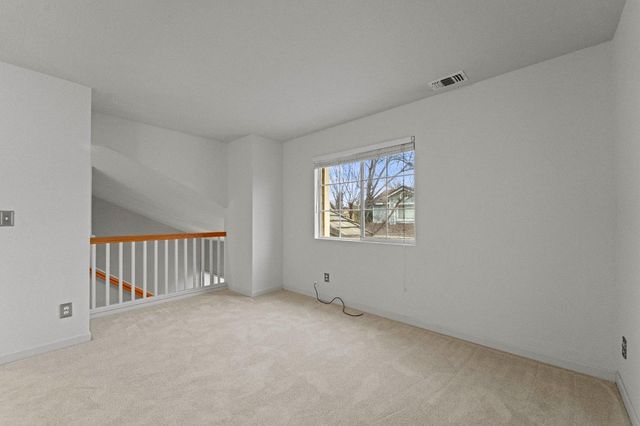 9540 S Coast Ln, Elk Grove, CA 95758