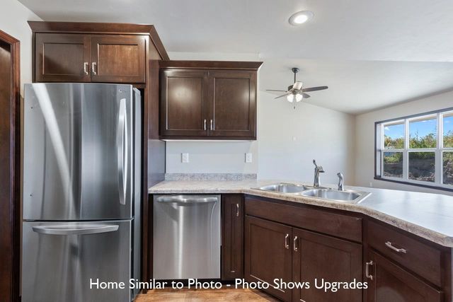 1743 BETTY JEAN LANE, Green Bay, WI 54313