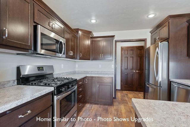 1743 BETTY JEAN LANE, Green Bay, WI 54313