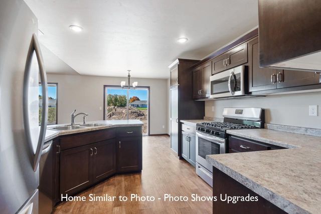 1743 BETTY JEAN LANE, Green Bay, WI 54313