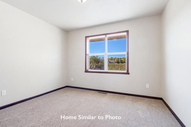 1743 BETTY JEAN LANE, Green Bay, WI 54313
