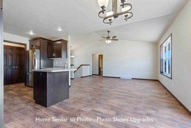 1743 BETTY JEAN LANE, Green Bay, WI 54313