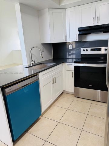 10296 NW 9th St Cir 203, Miami, FL 33172