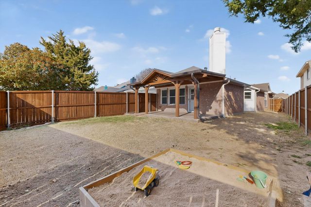 4557 Highridge Drive, The Colony, TX 75056