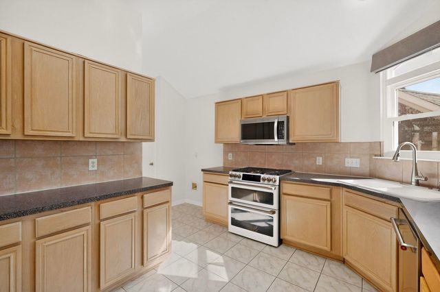 4557 Highridge Drive, The Colony, TX 75056