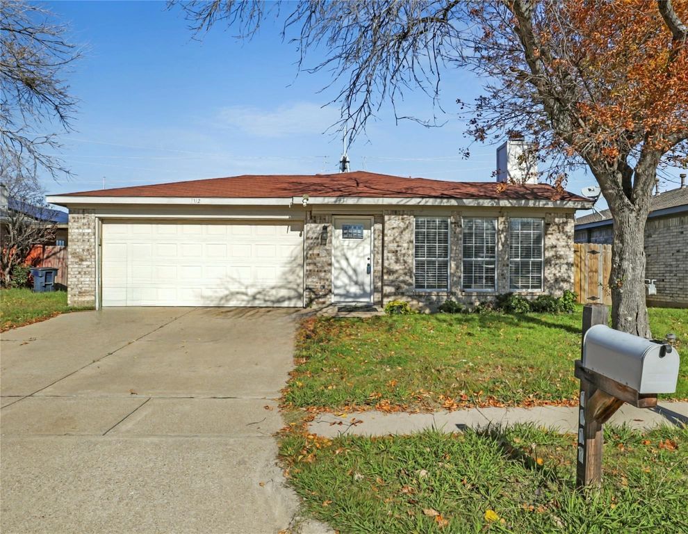 1112 Union Drive, Saginaw, TX 76131