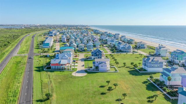 11727 Opihi, Galveston, TX 77554