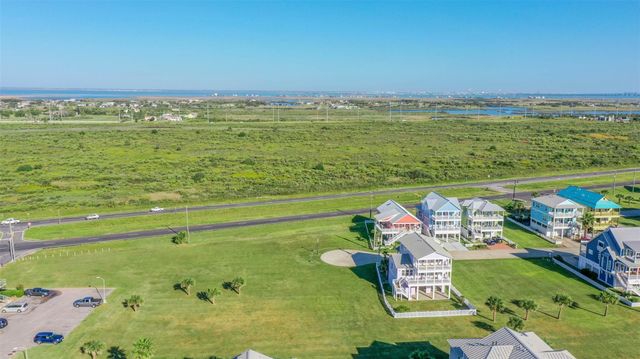 11727 Opihi, Galveston, TX 77554