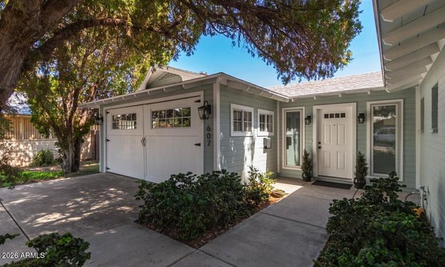 607 W 15TH Street, Tempe, AZ 85281