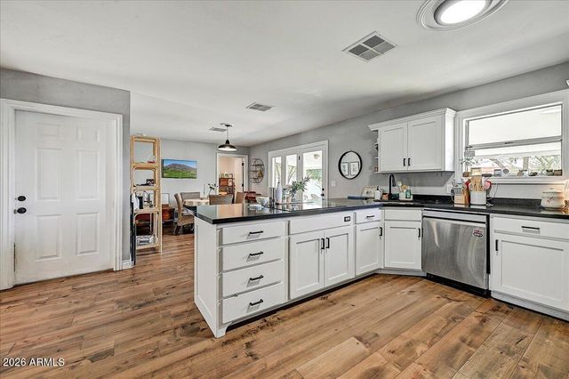 607 W 15TH Street, Tempe, AZ 85281