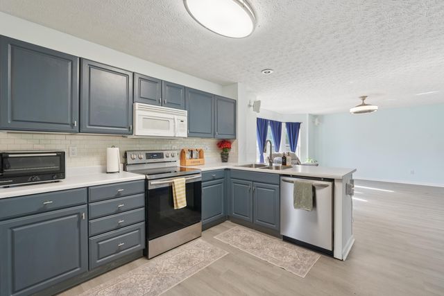 335 Edgemont Court, Pataskala, OH 43062