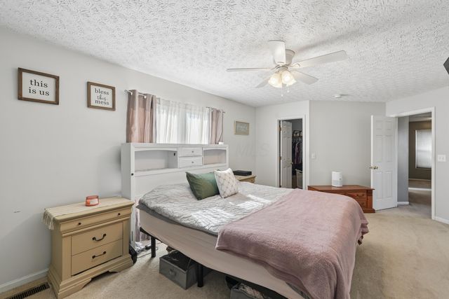 335 Edgemont Court, Pataskala, OH 43062