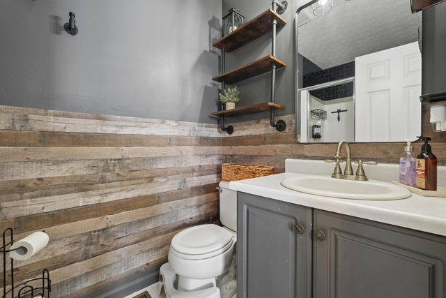 335 Edgemont Court, Pataskala, OH 43062