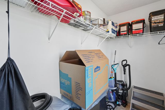 335 Edgemont Court, Pataskala, OH 43062