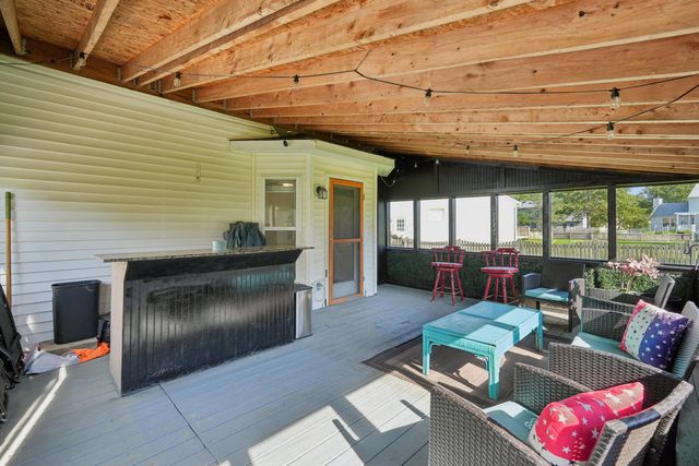 335 Edgemont Court, Pataskala, OH 43062