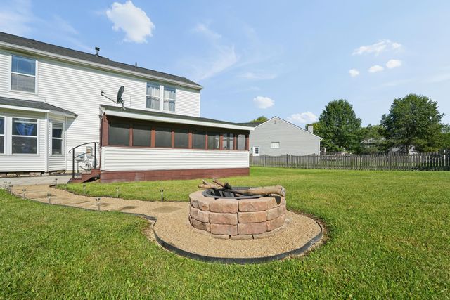 335 Edgemont Court, Pataskala, OH 43062