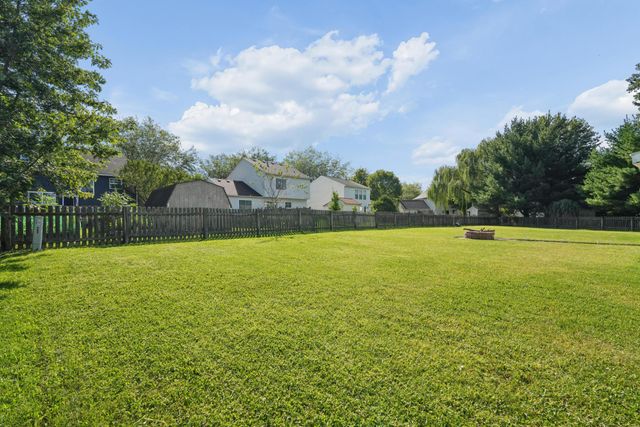 335 Edgemont Court, Pataskala, OH 43062