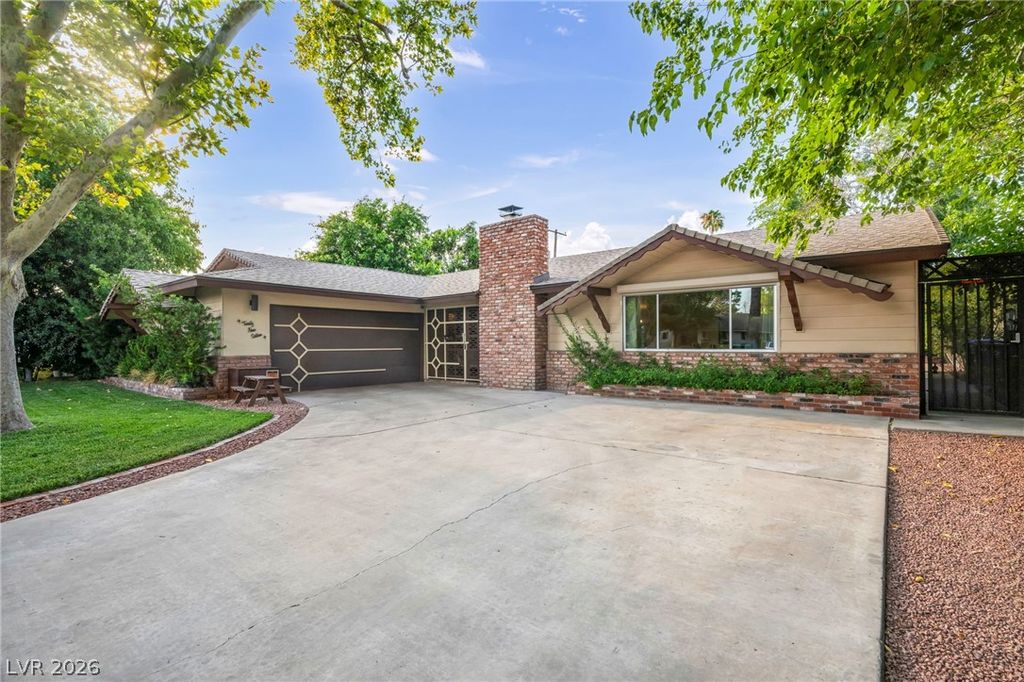 2916 Colanthe Avenue, Las Vegas, NV 89102 — photo 2