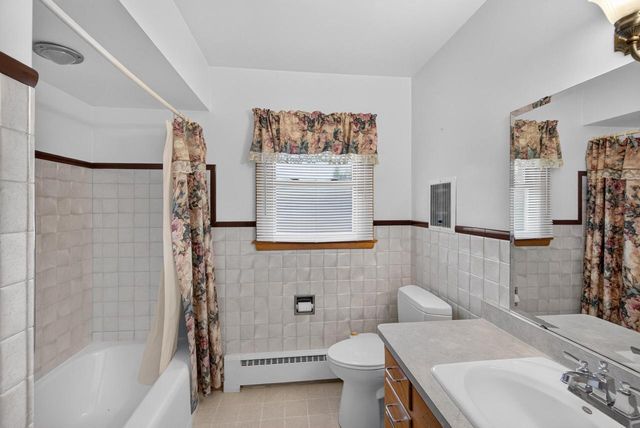 1068 Cedar STREET, West Bend, WI 53095