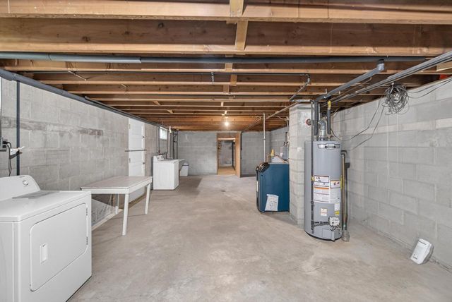 1068 Cedar STREET, West Bend, WI 53095