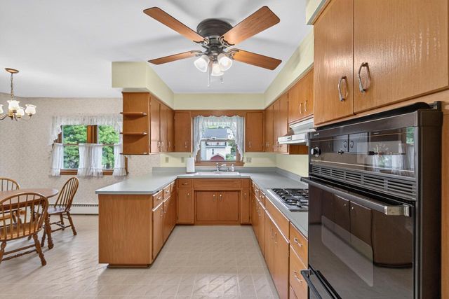 1068 Cedar STREET, West Bend, WI 53095