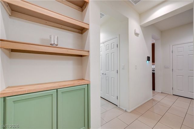 1408 Fantastic Court, North Las Vegas, NV 89081